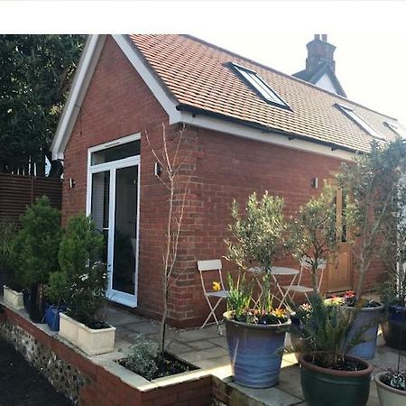 The Coach House 75 Epsom Road Leilighet Guildford Eksteriør bilde