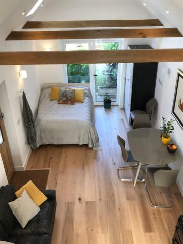The Coach House 75 Epsom Road Leilighet Guildford Eksteriør bilde
